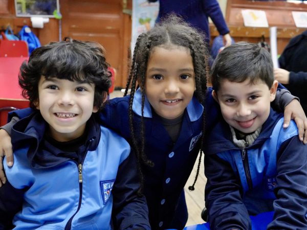 Niños de educación inicial en actividades de aula