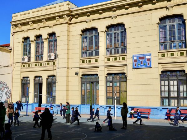 Espacios y dependencias de la Escuela Salvador Sanfuentes