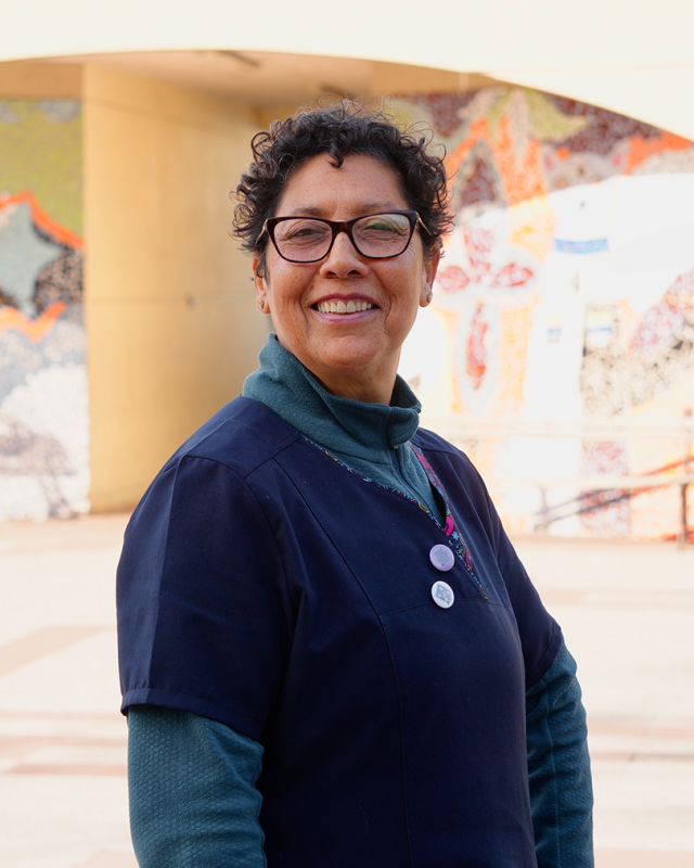 Retrato de Claudia Díaz Parraguez, Orientadora de la jornada de la mañana, equipo de Convivencia Educativa